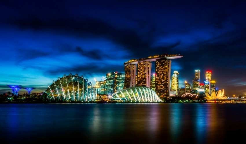  SINGAPUR, NORTE VIETNAM Y CAMBOYA 